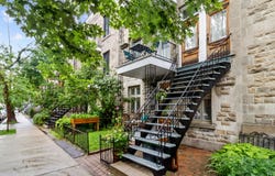 293 Rue du Square-Sir-George-Étienne-Cartier, Montréal (Le Sud-Ouest), Quebec H4C 3A3