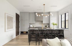 3268 W 15th Avenue 2, Vancouver, British Columbia V6K 3A9