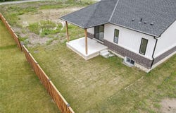 211 Sycamore Street, Welland, Ontario L3C0J8
