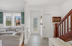 521 Av. Pine, Saint-Lambert, Quebec J4P 2P2