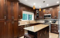 5173 Lochside Dr, Saanich, British Columbia V8Y2G4
