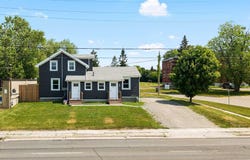 865 Simcoe Street S, Oshawa, Ontario L1H4K8