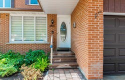 27 Charnwood Place, Markham, Ontario L3T5H2