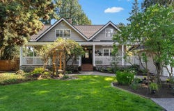 13892 Marine Drive, White Rock, British Columbia V4B1A4