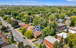 735 Rue de Châteauguay, Le Vieux-Longueuil, QC J4H2L3, CA, Le Vieux-Longueuil, Quebec J4H2L3