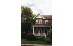 485 Rue Crescent, Saint-Lambert, Quebec J4P 1Z1