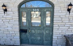 309-311 Rue Ste-Ursule, Rimouski, QC G5L3B4, CA, Rimouski, Quebec G5L3B4