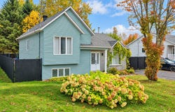 250 Rue du Lac, Les Coteaux, Quebec J7X1A7