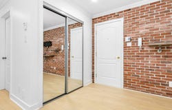 101 Rue des Pianos, Sainte-Thérèse, Quebec J7E5W7