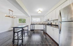 9 - 9 Ashton Crescent, Brampton, Ontario L6S3J9