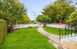 404 W 18th Avenue, Vancouver, British Columbia V5Y 2B1
