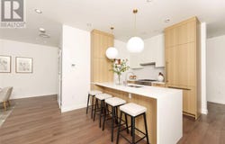 9570 Fifth Street, Sidney, British Columbia V8L2W5
