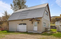 10 Route Principale E., La Pêche, Quebec J0X2W0