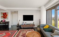 150 Ch. de la Pointe-Sud, Montréal, Quebec H3E0A8
