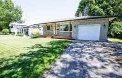 32 Royal Oak Drive, Welland, Ontario L3C5V9