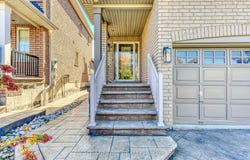 814 Brass Winds Place, Mississauga, Ontario L5W1T4