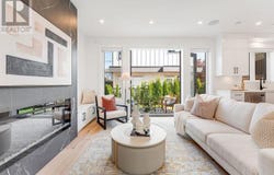 2 2727 PARKER STREET, Vancouver, British Columbia V5K2T6