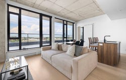 200 Boul. Marcel-Laurin PH803, Montréal (Saint-Laurent), Quebec H4M 2L4