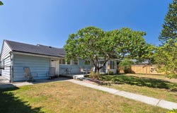 1386 Tatlow Avenue, North Vancouver, British Columbia V7P 2Z6