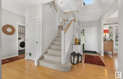 123 CALDWELL WY NW, Edmonton, Alberta T6M2X1