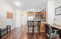1010 - 65 Oneida Crescent, Richmond Hill, Ontario L4B0G9