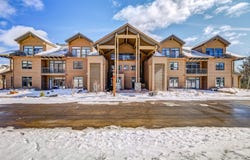 2000 Allée du Val-de-Bagnes 102, Mont-Tremblant, Quebec J8E 1C6