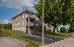 802 Rue des Calcédoines, Charlesbourg, Quebec G2L2N1