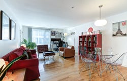 329 Rue Notre-Dame E. 130, Montréal (Ville-Marie), Quebec H2Y 3Z2