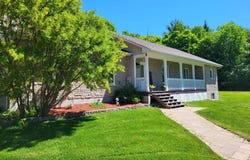 215 Ch. Pink, Cantley, Quebec J8V2Z6
