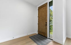 1526 18 Ave NW, Calgary, Alberta T2M
