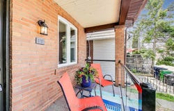 17 Weymouth Avenue, Toronto, Ontario M4C1R6