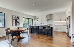 275 Rue Tait, Saint-Laurent, QC H4M2K4, CA, Saint-Laurent, Quebec H4M2K4