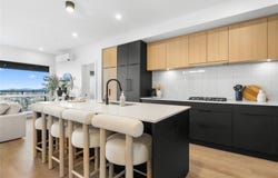 2341 Bear Mountain Pkwy 510, Langford, British Columbia V9B 6V1