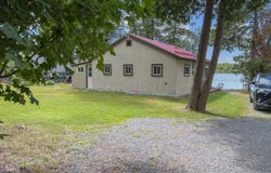 58 Cottage Lane E, Greater Napanee, Ontario K0K2L0