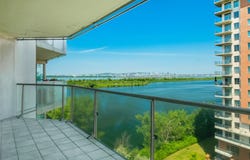 8120 Boul. St-Laurent, Brossard, QC J4X2P2, CA, Brossard, Quebec J4X2P2