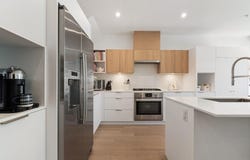 1720 Fairfield Rd 103, Victoria, British Columbia V8S 1G3