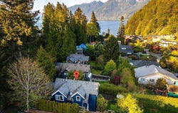 6810 Hycroft Road, West Vancouver, British Columbia V7W 2K8