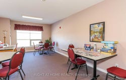 506 - 90 Dean Avenue, Barrie, Ontario L4N0M3