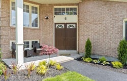 6 Madison Court, Welland, Ontario L3C7G3