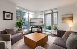 838 Broughton St 204, Victoria, British Columbia V8W 1E4