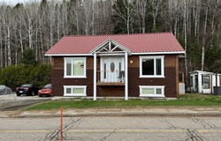 40 Rue des Vieux-Moulin, Clermont, QC G4A1A8, CA, Clermont, Quebec G4A1A8
