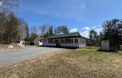 3 Rue Jacques, Montpellier, Quebec J0V1M0