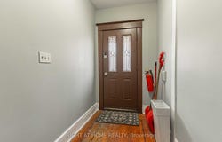 487 Cannon Street E, Hamilton, Ontario L8L2E5