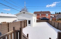209 Rue Massicotte, Val-d'Or, Quebec J9P6M2