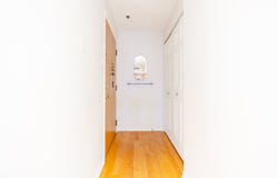 294 Rue St-Paul O., Ville-Marie, QC H2Y2A3, CA, Ville-Marie, Quebec H2Y2A3