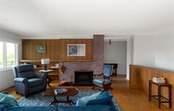 645 Transit Rd, Oak Bay, British Columbia V8S4Z4