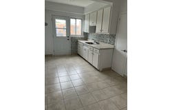 3093 Rue Saint-Charles, Montréal, Québec H4R 1B5, CA, Montréal, Quebec H4R 1B5