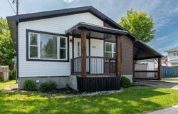 555 Rue James, Buckingham, QC J8L2R6, CA, Buckingham, Quebec J8L2R6