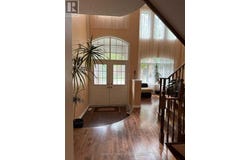 357 Dowson Loop, Newmarket, Ontario L3X3G3