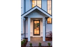 2480 Plumer St, Oak Bay, British Columbia V8S 5H1